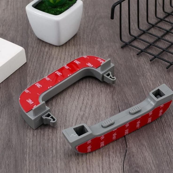 Refrigerator Door Lock